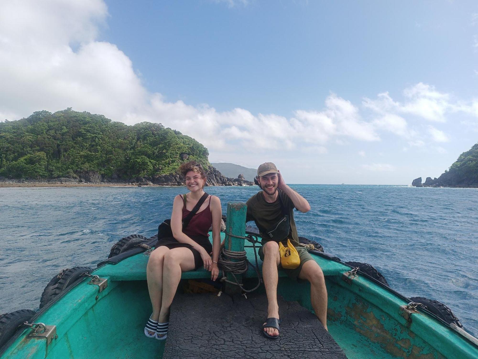 Con Dao Backpacker - Loco Camping Chi Khu Co Ong 外观 照片